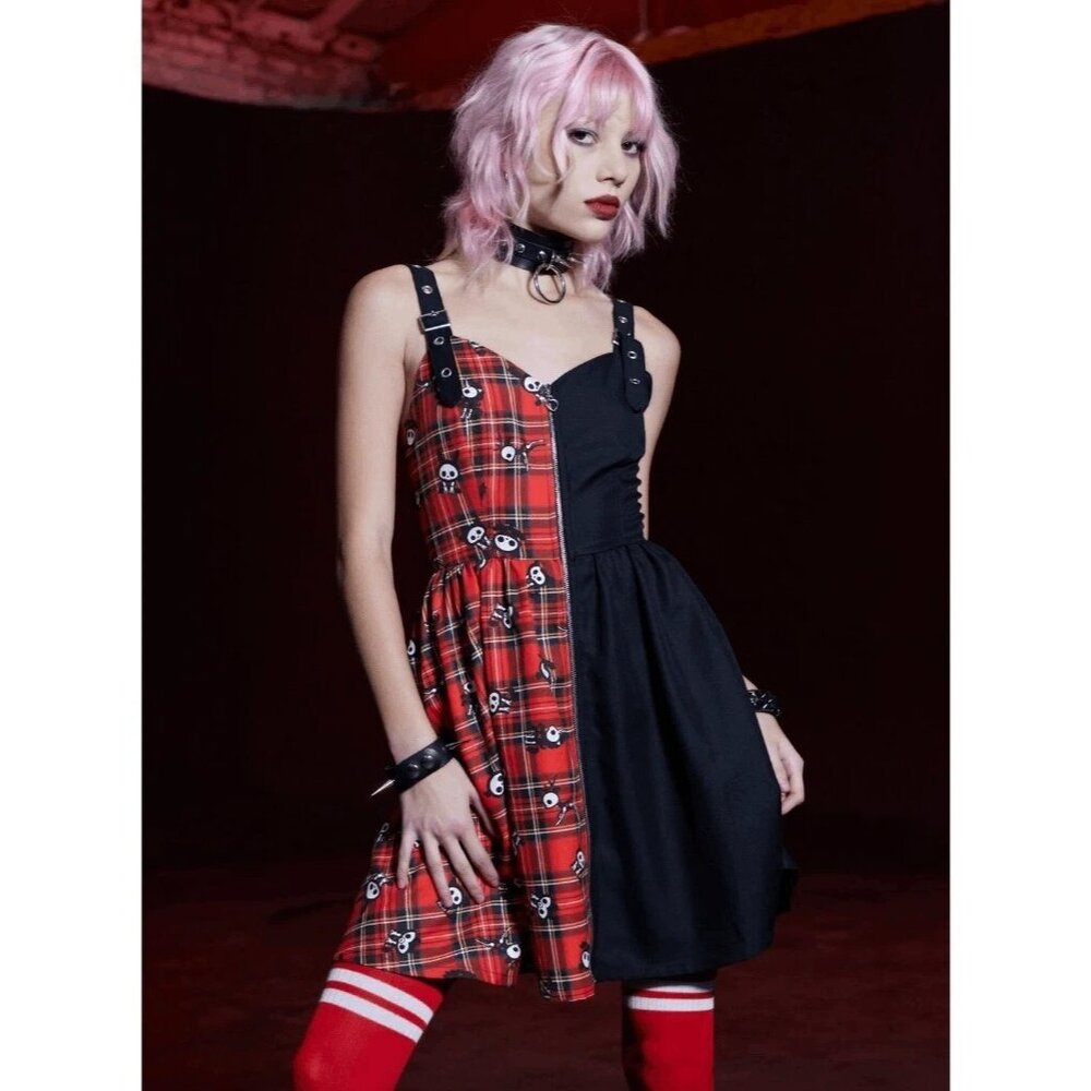 SKELANIMALS Hot Topic Red Plaid & Black Dress, Size M Medium Junior 7 - 9 Goth